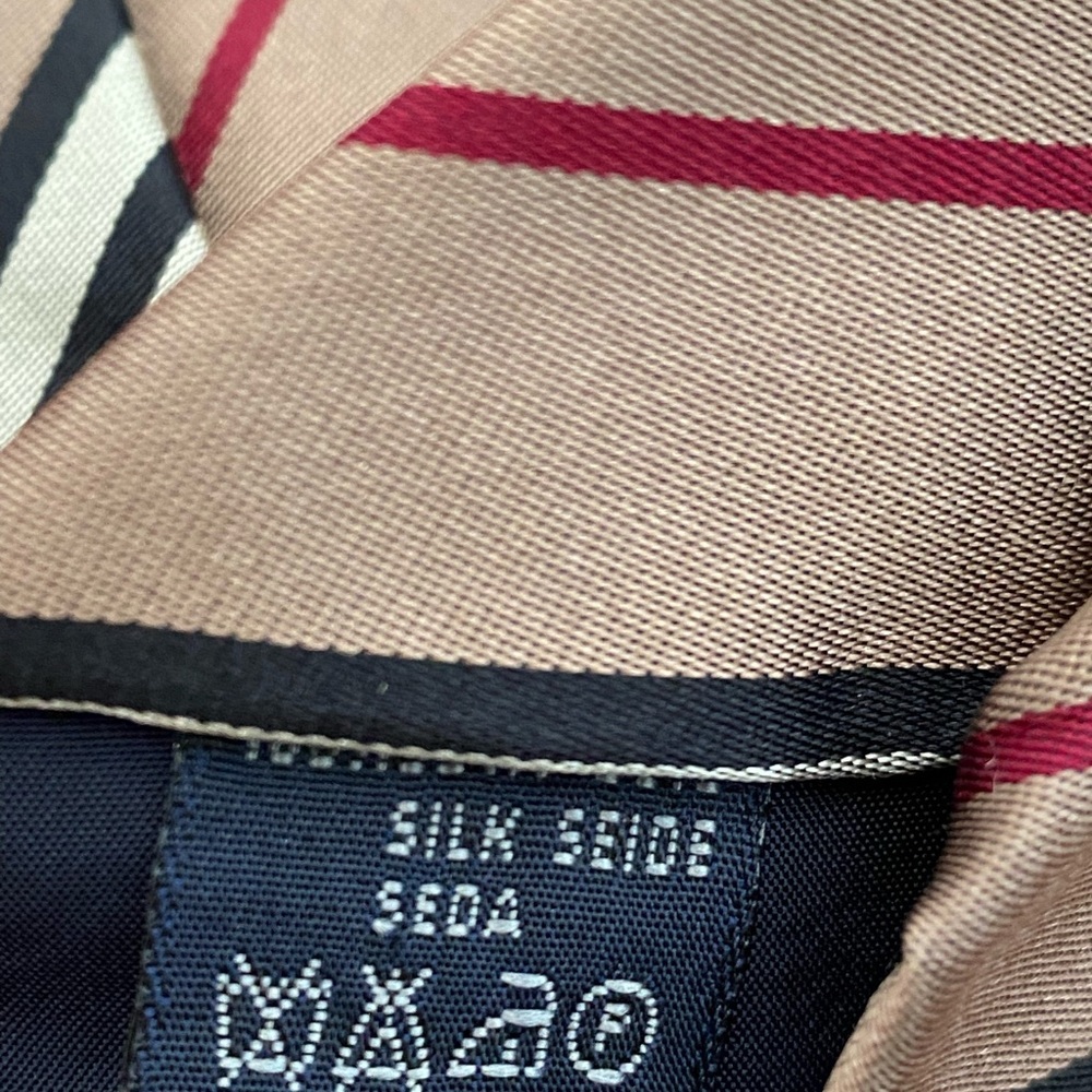Burberry  classic cut icon stripe silk  tie - Picture 7 of 7